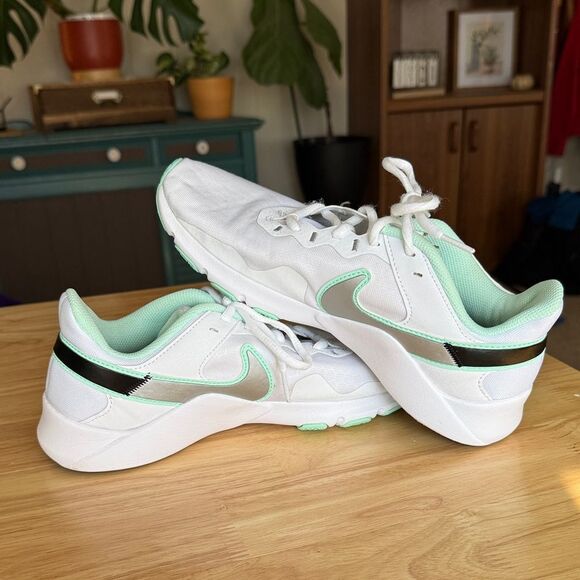 Nike Essential 2 Women's White and Mint Green Sneakers - Size 8.5 - Picture 9 of 10